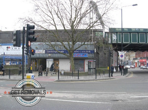 Cambridge-Heath-station