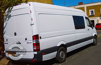 Tulse-Hill-move-with-van