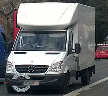 Fully equipped removal vans in Upminster Bridge